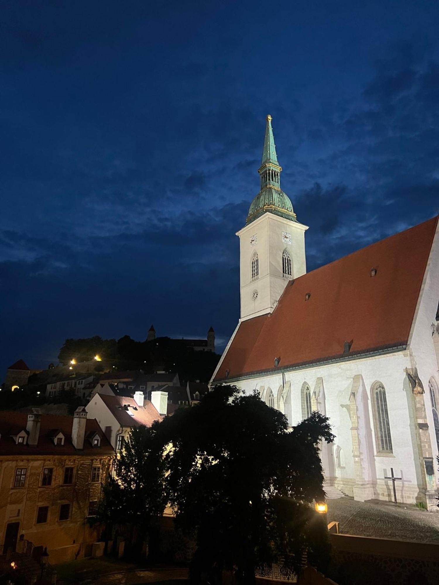 Csaky Palace 2 Bratislava Buitenkant foto