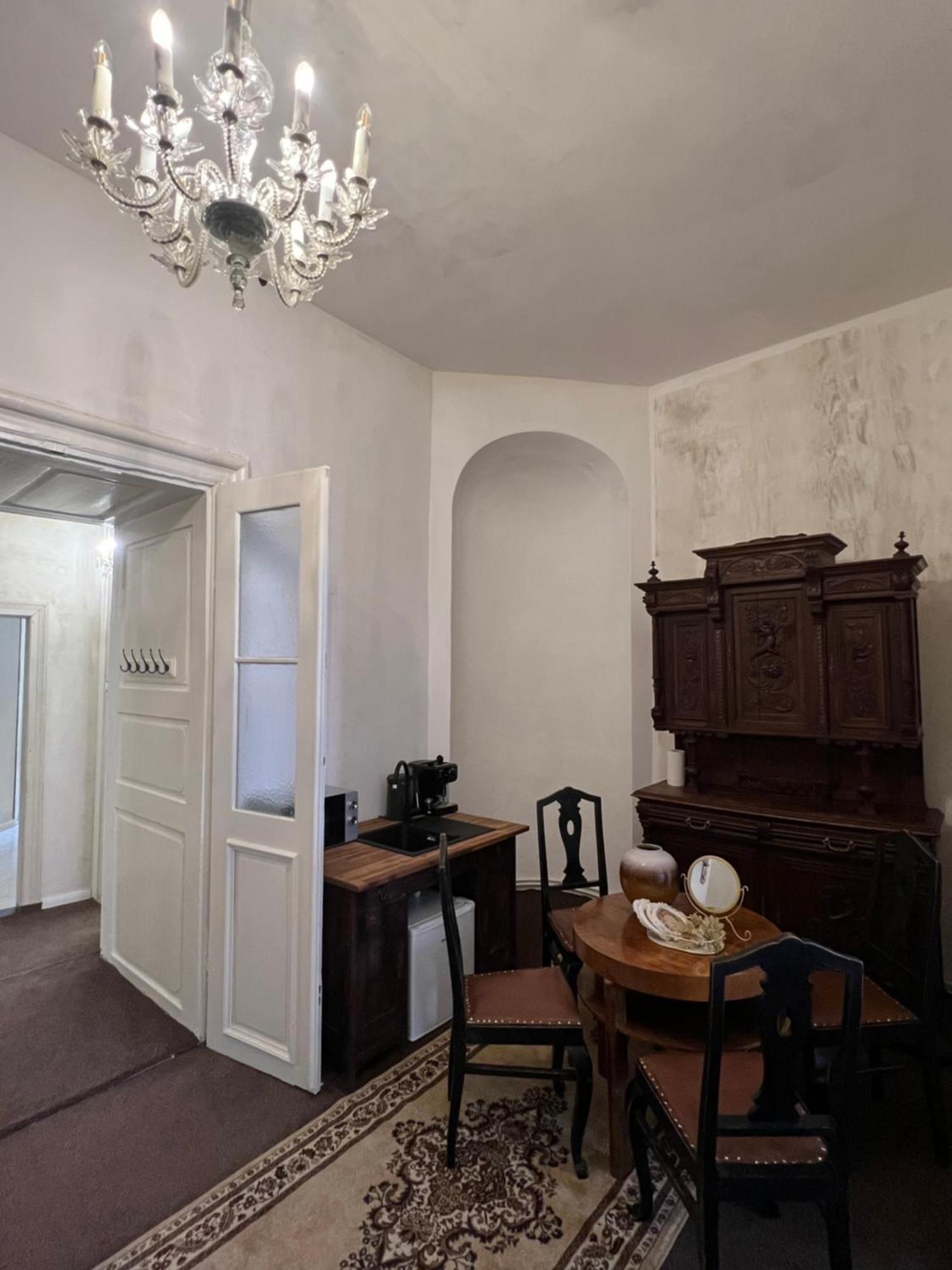 Csaky Palace 2 Bratislava Buitenkant foto